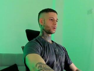 James Leeandros webcam model stream image