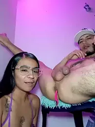 Leslly_ webcam model stream image