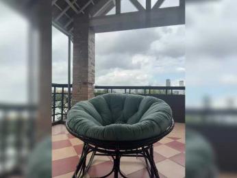 F_A_M_E webcam bongacams model stream image