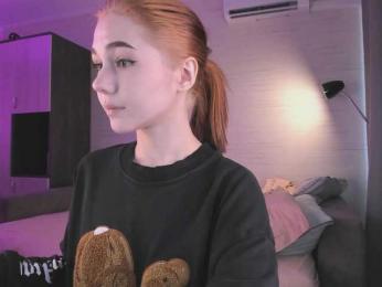 Cute1yoga webcam bongacams model stream image