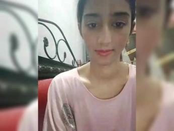 AlinaPopy webcam model stream image