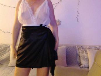 goodSnowQueen webcam bongacams model stream image