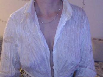 goodSnowQueen webcam model stream image
