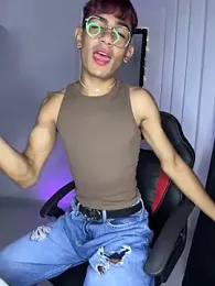 cherub_ webcam model stream image