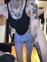 Smokaxhontas webcam model stream image