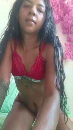 luara16 webcam model stream image