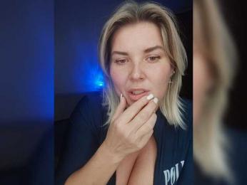 Dyia webcam model stream image