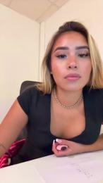 justbribri01 webcam model stream image