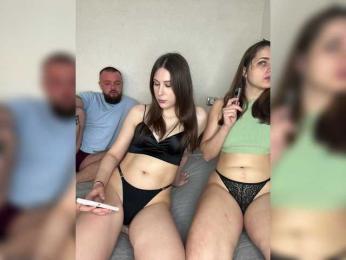 Cherry-berryViking webcam model stream image