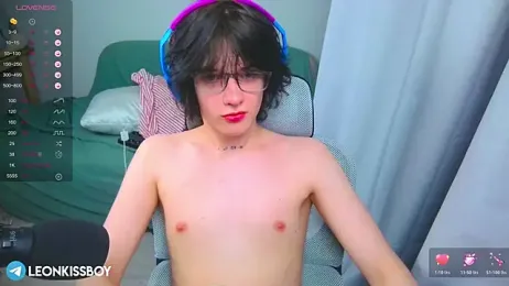 LeonBoykisser webcam model stream image