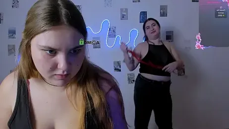 dina_bloom_ webcam model stream image