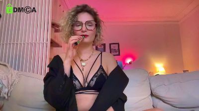 BlondyFever webcam model stream image