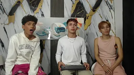 VERY_HOT_GUYS webcam model stream image