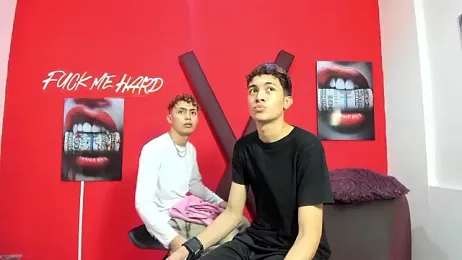 VERY_HOT_GUYS webcam model stream image