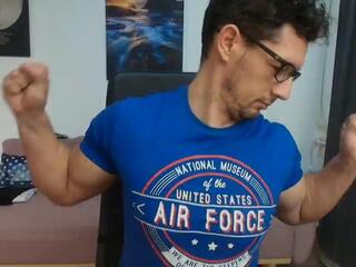 Brutus K webcam flirt4free model stream image