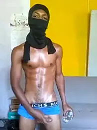 876tom webcam model stream image