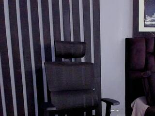 Isac Konnor webcam flirt4free model stream image