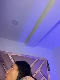 Victoria14_ webcam model stream image