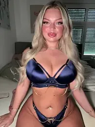 _Lilly_angel webcam model stream image