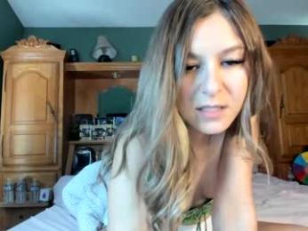 mariahpinkkitty webcam model stream image