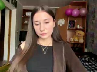 Shu Broscious webcam model stream image