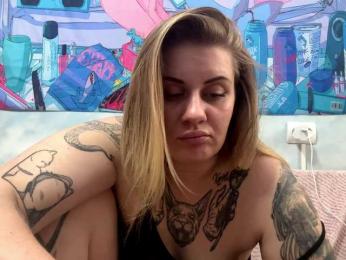 MiguelinaWilcut webcam model stream image