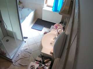 voyeurcam-julmodels-bath-2nd-2 webcam model stream image