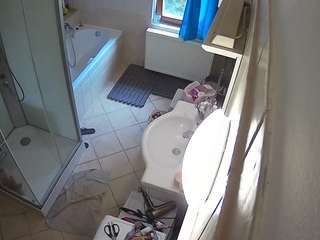 voyeurcam-julmodels-bath-2nd-2 webcam model stream image