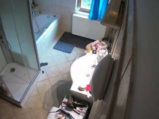 voyeurcam-julmodels-bath-2nd-2 webcam model stream image