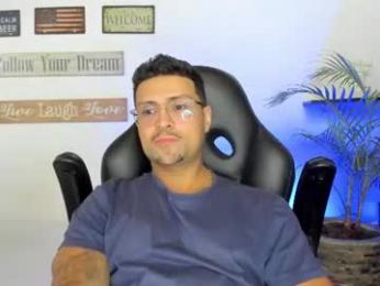 maxi_mux1 webcam model stream image