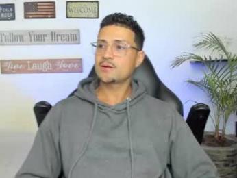 maxi_mux1 webcam model stream image