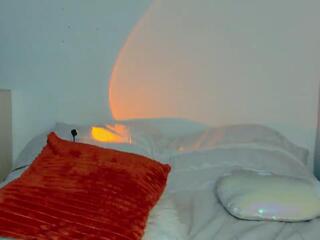 Alyssa Bonett webcam model stream image