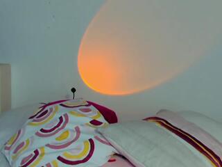 Alyssa Bonett webcam model stream image