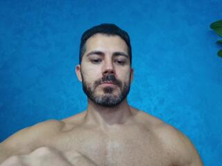 Cutler Q webcam model stream image