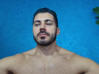 Cutler Q webcam model stream image