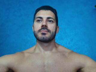 Cutler Q webcam flirt4free model stream image