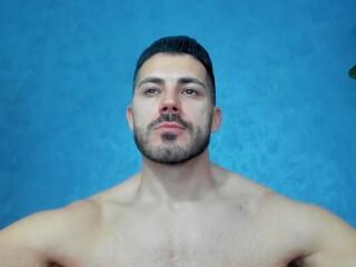 Cutler Q webcam flirt4free model stream image