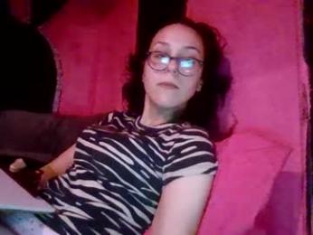 twizzytoxic22 webcam model stream image