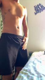 elvisnaomorreu webcam model stream image
