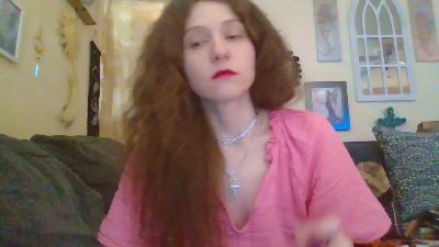 QueenCrimson webcam cam4 model stream image