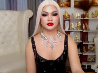 Trish Reds webcam flirt4free model stream image