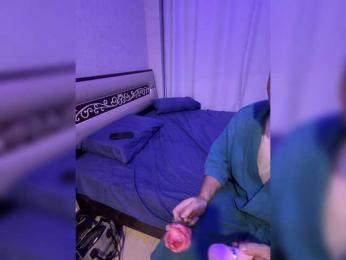 Black-Kitt webcam model stream image