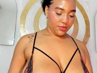 michellelewis webcam model stream image