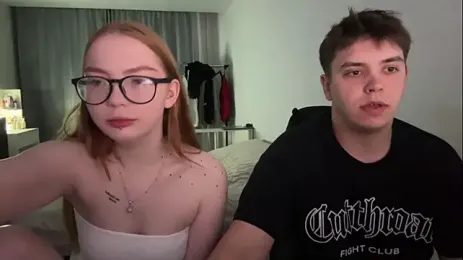 DexRed webcam model stream image