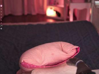 Lolidream webcam model stream image