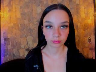 Valentinna Ferrer webcam model stream image