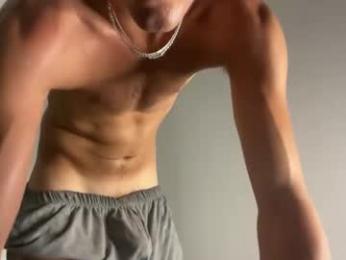 loves_leo webcam model stream image