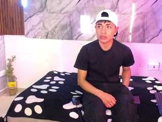 maik-russo webcam model stream image