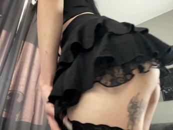 dark-girl webcam model stream image