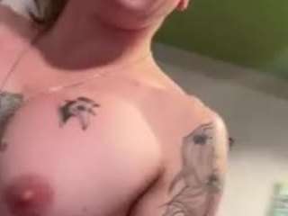 thetsbrieee webcam model stream image